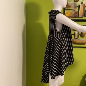 Kim & Cami high low black & white striped sleeveless too. Size large.